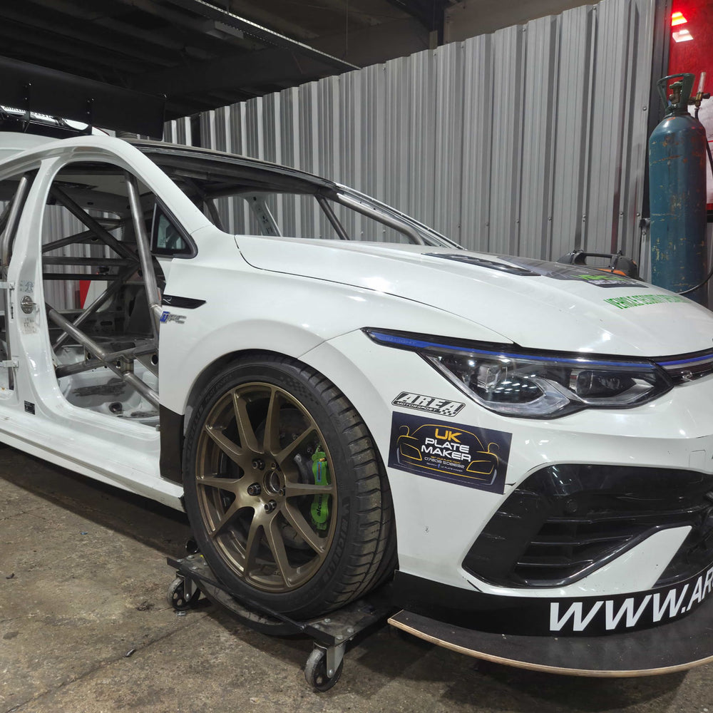 VOLKSWAGEN Golf Mk8 Multipoint T45 roll cage kit
