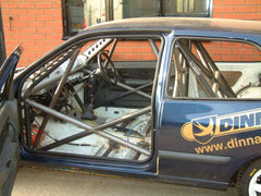 Kit de jaula de seguridad multipunto T45 para RENAULT Clio Mk1. Certificado por la FIA