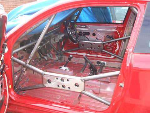 ALFA ROMEO 147 GTA International Multipoint T45 roll cage kit. FIA Certificated 