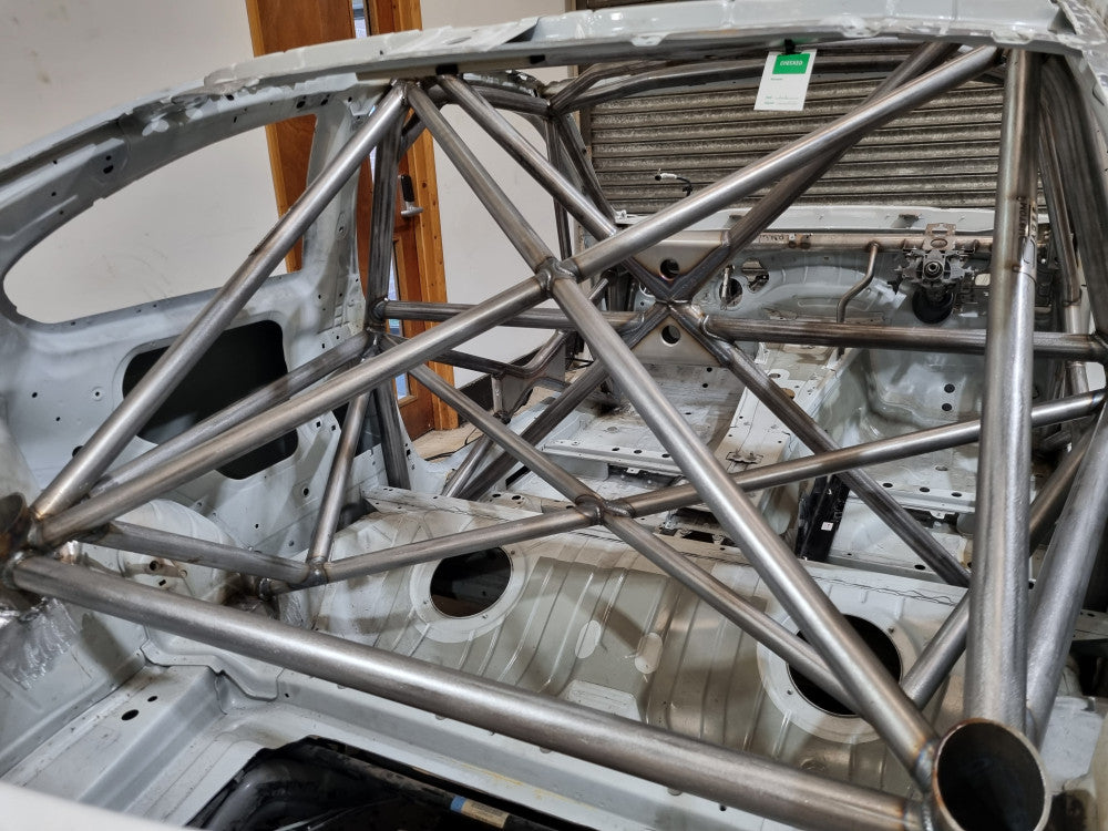 BMW E90 / E92 Optima Multipoint T45 Roll Cage FIA Certificated