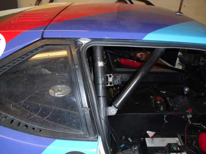 Kit de jaula de seguridad T45 histórica BMW M1. Cumple con el Anexo K de MS UK