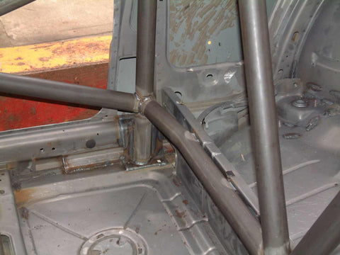 BMW M6 E24 Multipoint T45 roll cage kit 