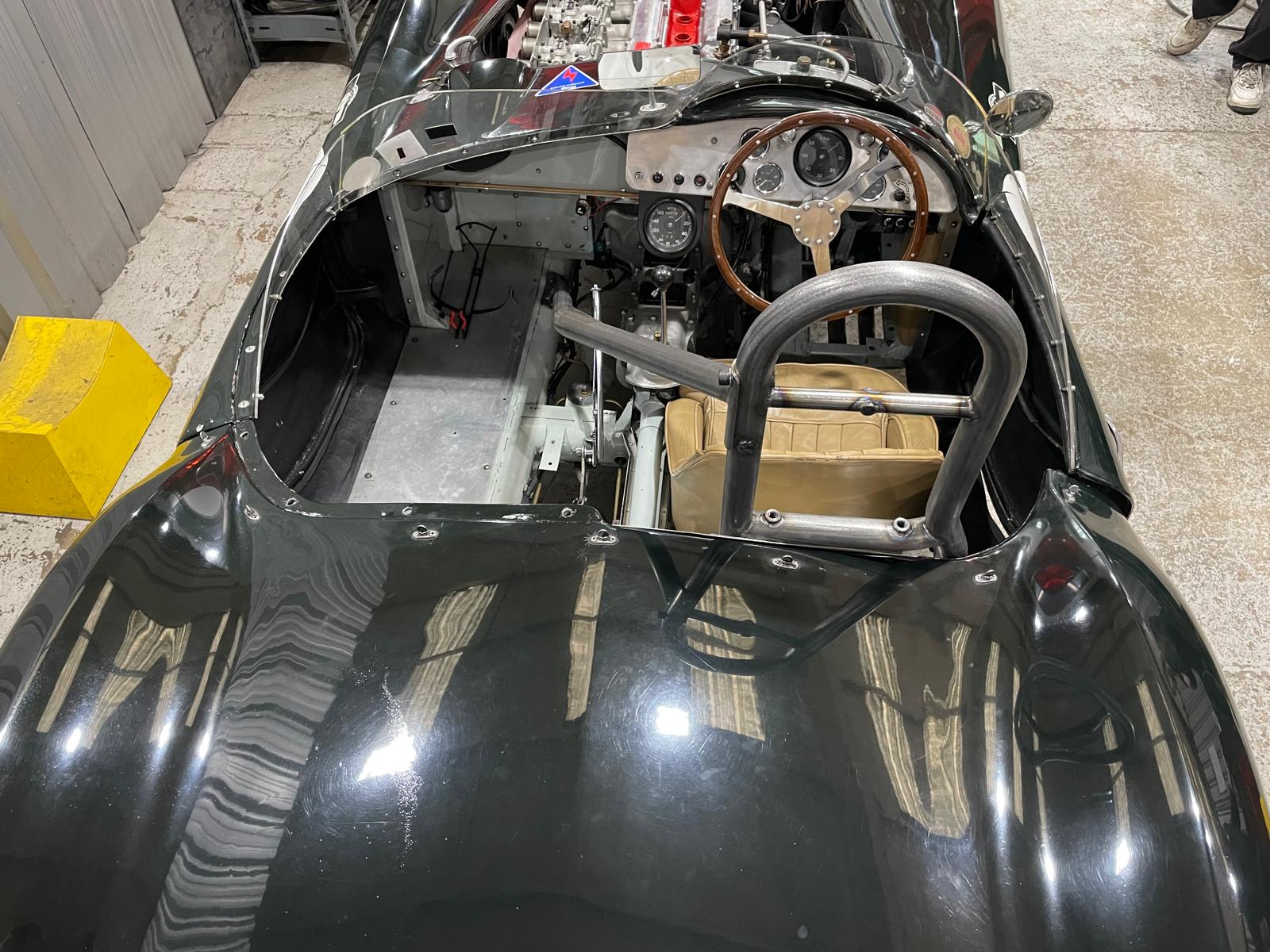 ASTON MARTIN DB3S Bolt-in T45 roll cage 