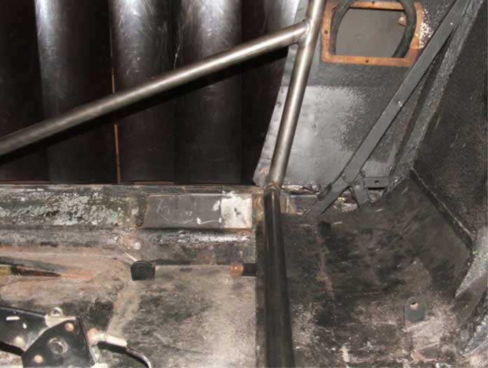 Kit de jaula de seguridad T45 histórica FERRARI 308 GT4. Cumple con MS UK según el Apéndice K