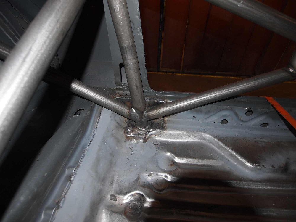 kit de jaula de seguridad T45 histórica FORD Capri Mk3. Cumple con el Anexo K de MS UK