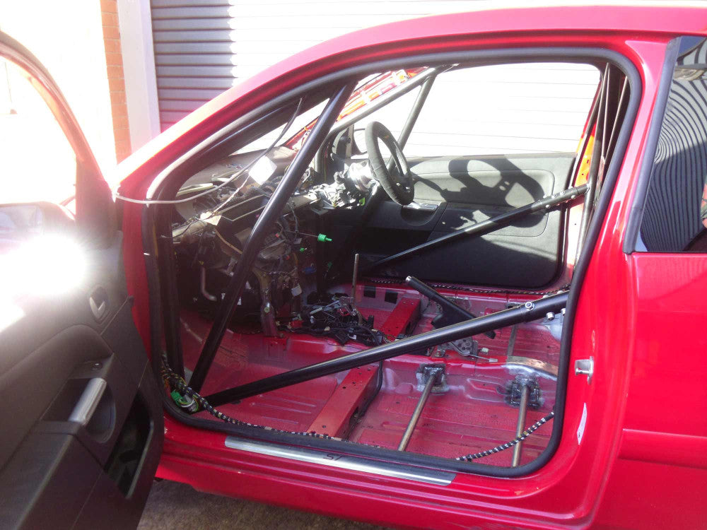 FORD Fiesta Mk5+6+ST150 International Bolt-in CDS roll cage. FIA Certificated