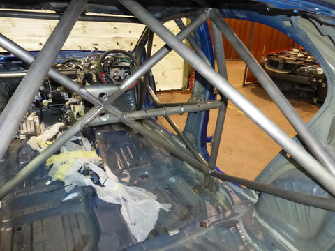HONDA Civic FK2 Multipoint T45 roll cage kit. FIA / MSUK certificated 