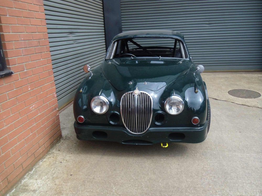 Kit de jaula de seguridad T45 histórica JAGUAR MK2. Cumple con el Anexo K de MS UK