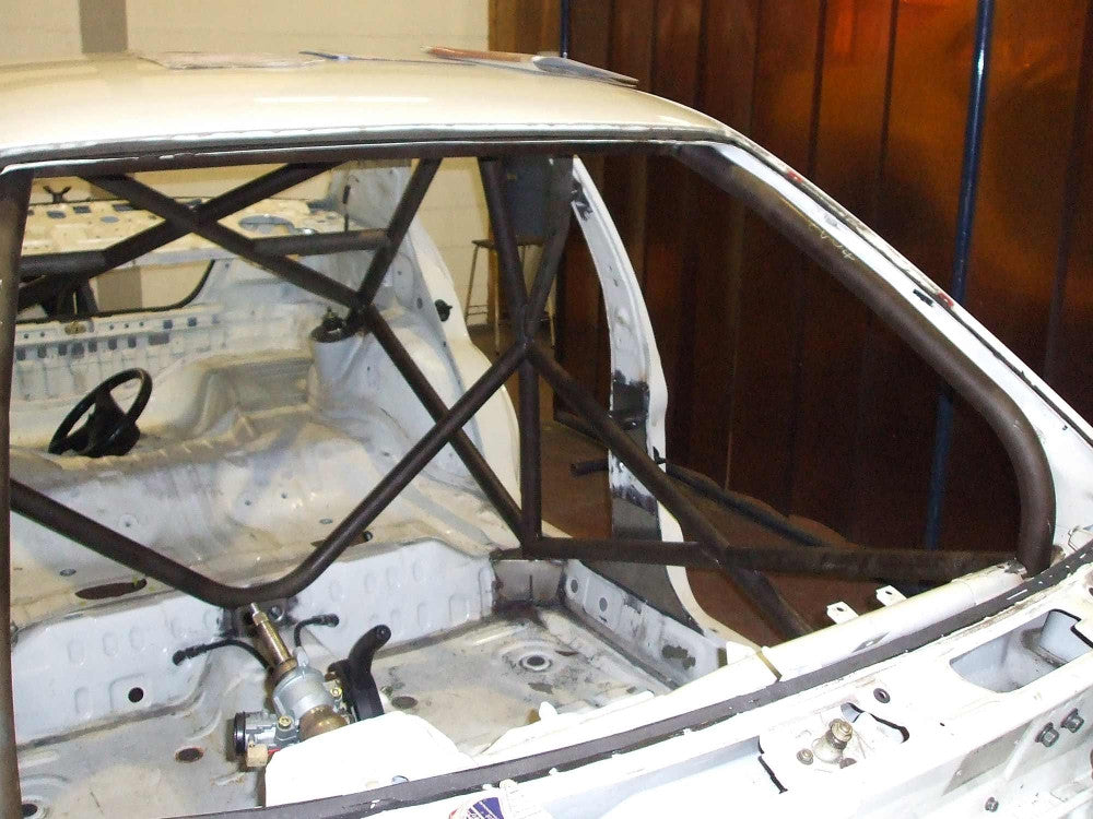 Kit de jaula de seguridad multipunto T45 para MITSUBISHI Lancer EVO 4. Certificado por la FIA