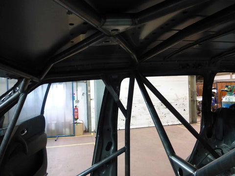 NISSAN Patrol Y62 International Multipoint T45 roll cage kit. FIA Certificated 
