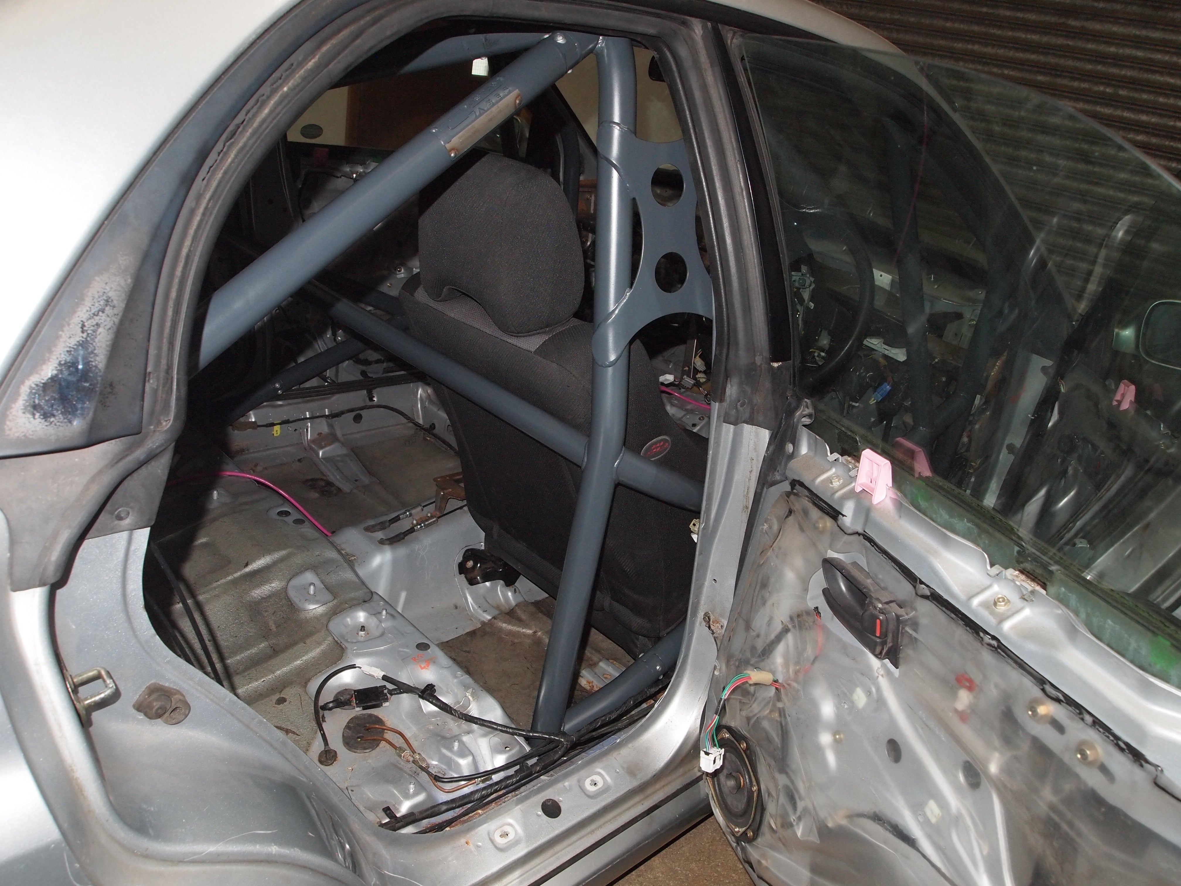 SUBARU Impreza GDB Bolt-in T45 roll cage 