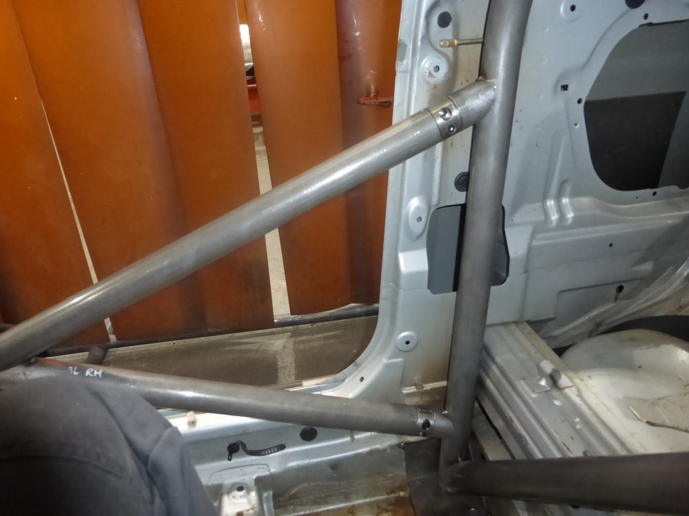 BMW E46 Compact Bolt-in CDS roll cage MS UK Compliant 