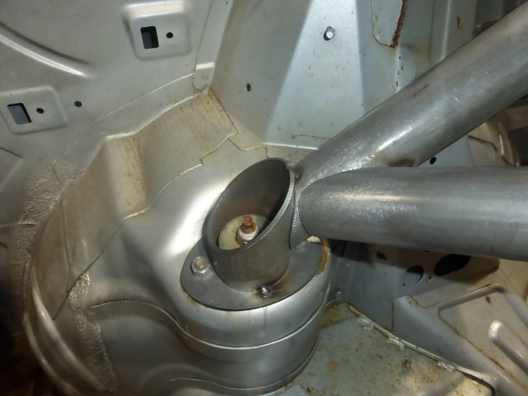 BMW E46 Compact Bolt-in CDS roll cage MS UK Compliant 