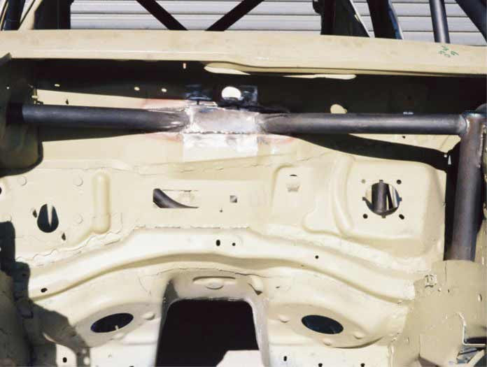 kit de jaula de seguridad multipunto CDS para PEUGEOT 206. Certificado por la FIA