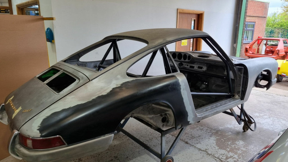 PORSCHE 911 Bolt-in T45 roll cage. FIA / MSUK Certificated to Appendix K