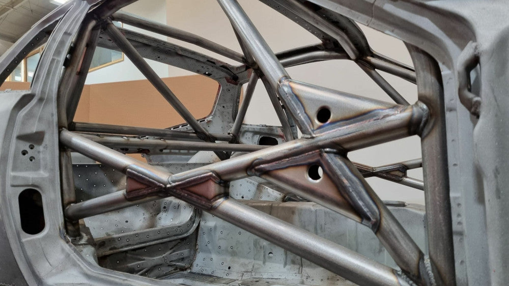 kit de jaula de seguridad de 6 puntos para PORSCHE 944, conforme a la normativa nacional CDS. Cumple con MS UK