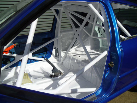 RENAULT Clio MK2 International Multipoint T45 roll cage kit. FIA Certificated 