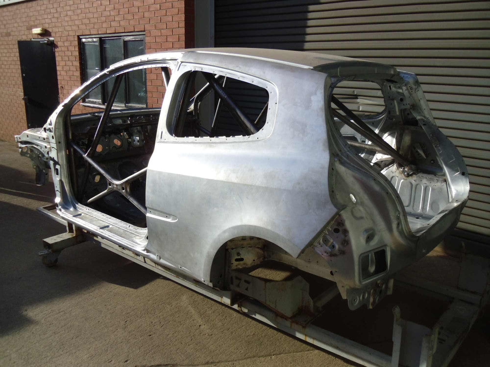 Kit de jaula de seguridad multipunto T45 para RENAULT Clio MK3. Certificado FIA/MSUK