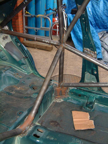 SUBARU Impreza - 4 dr GC8 International Multipoint T45 roll cage kit. FIA / MSUK Certificated 