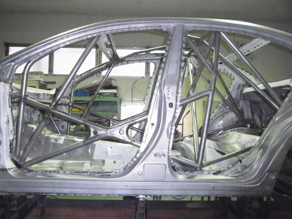 SUBARU Impreza GP / GJ GrpN International Multipoint T45 roll cage kit. FIA Certificated