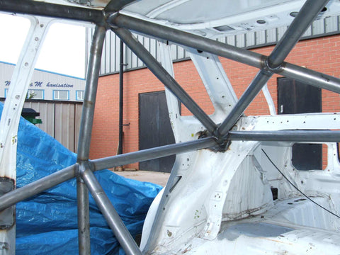 SUBARU Legacy HISTORIC T45 roll cage kit. FIA Certificated 