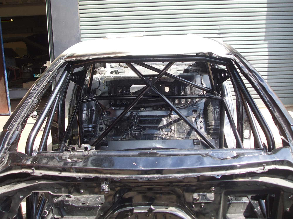 VAUXHALL Holden VXR8 Multipoint T45 roll cage kit. MS UK Compliant