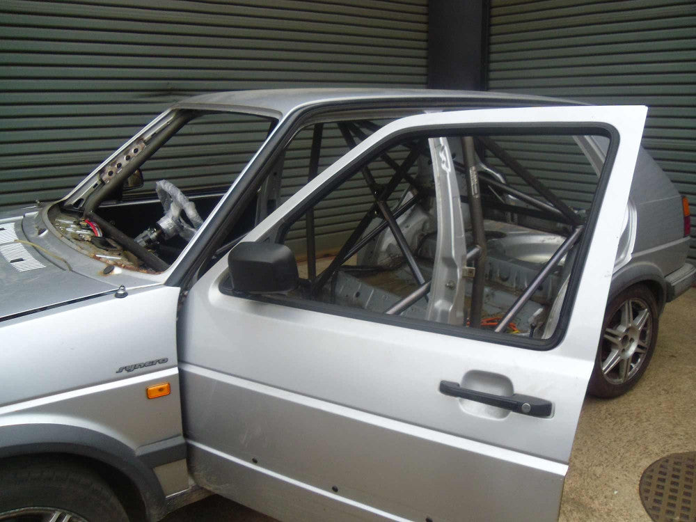 Kit de jaula antivuelco Multipoint T45 para VOLKSWAGEN Golf Mk2 con certificación FIA