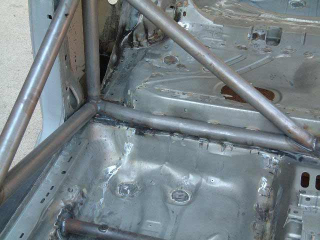 VOLKSWAGEN Golf Mk4 International Multipoint CDS roll cage kit. FIA Certificated