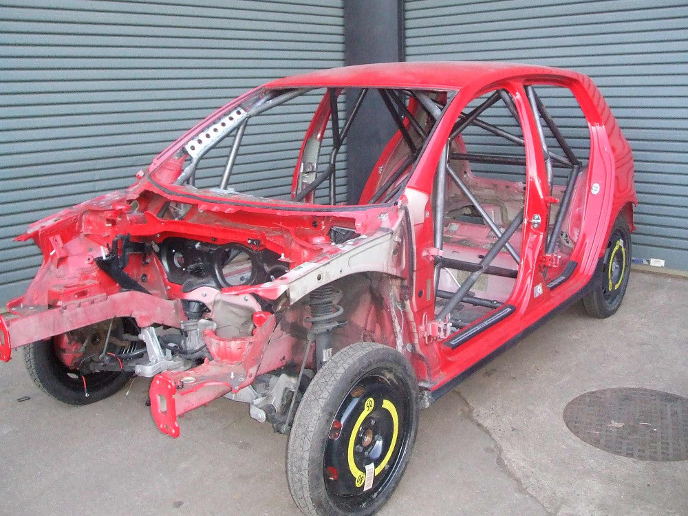 VOLKSWAGEN Golf Mk5 International Multipoint T45 roll cage kit. FIA Certificated