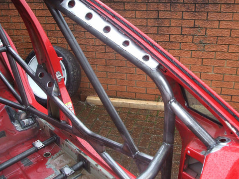 VOLKSWAGEN Golf Mk7 Multipoint T45 roll cage kit FIA Certificated 
